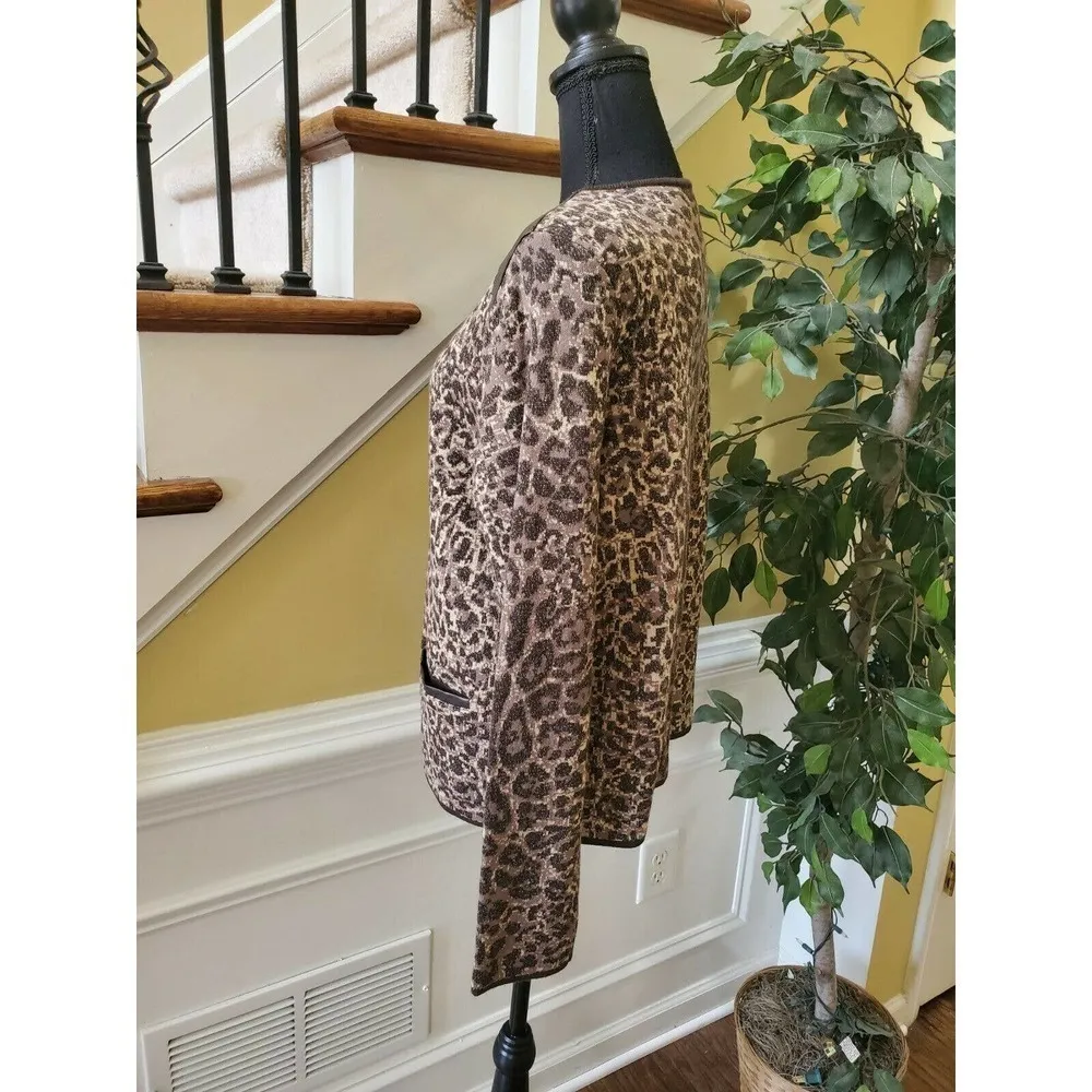 Chicos Soft faux lather trim zip cardigan (SIZE 2) - Image 6