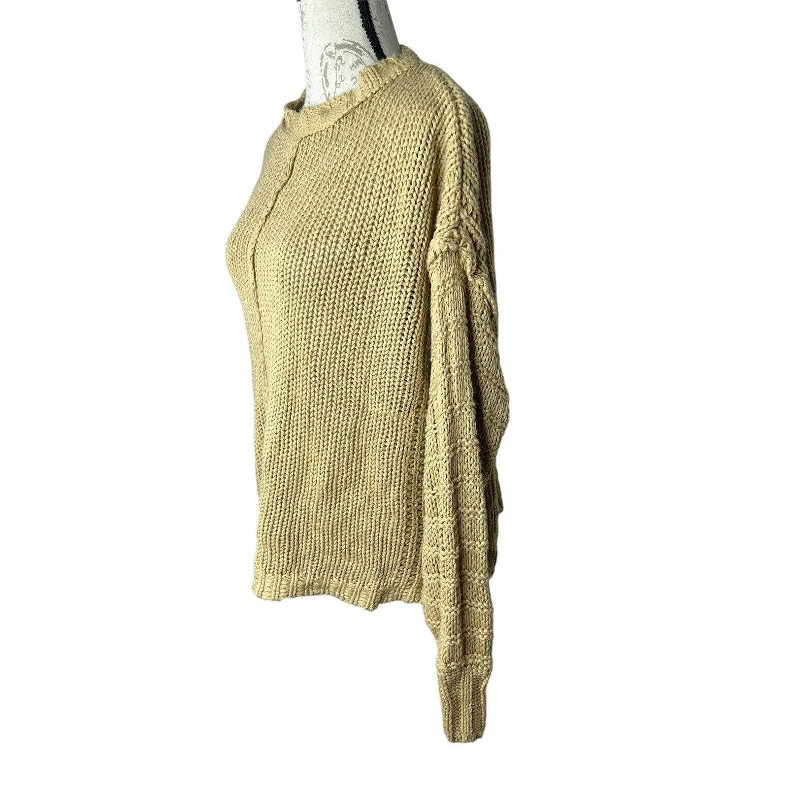 The Native one, acrylic sweater, oversized, size Small/Medium Tan/Brown‎ - Image 3