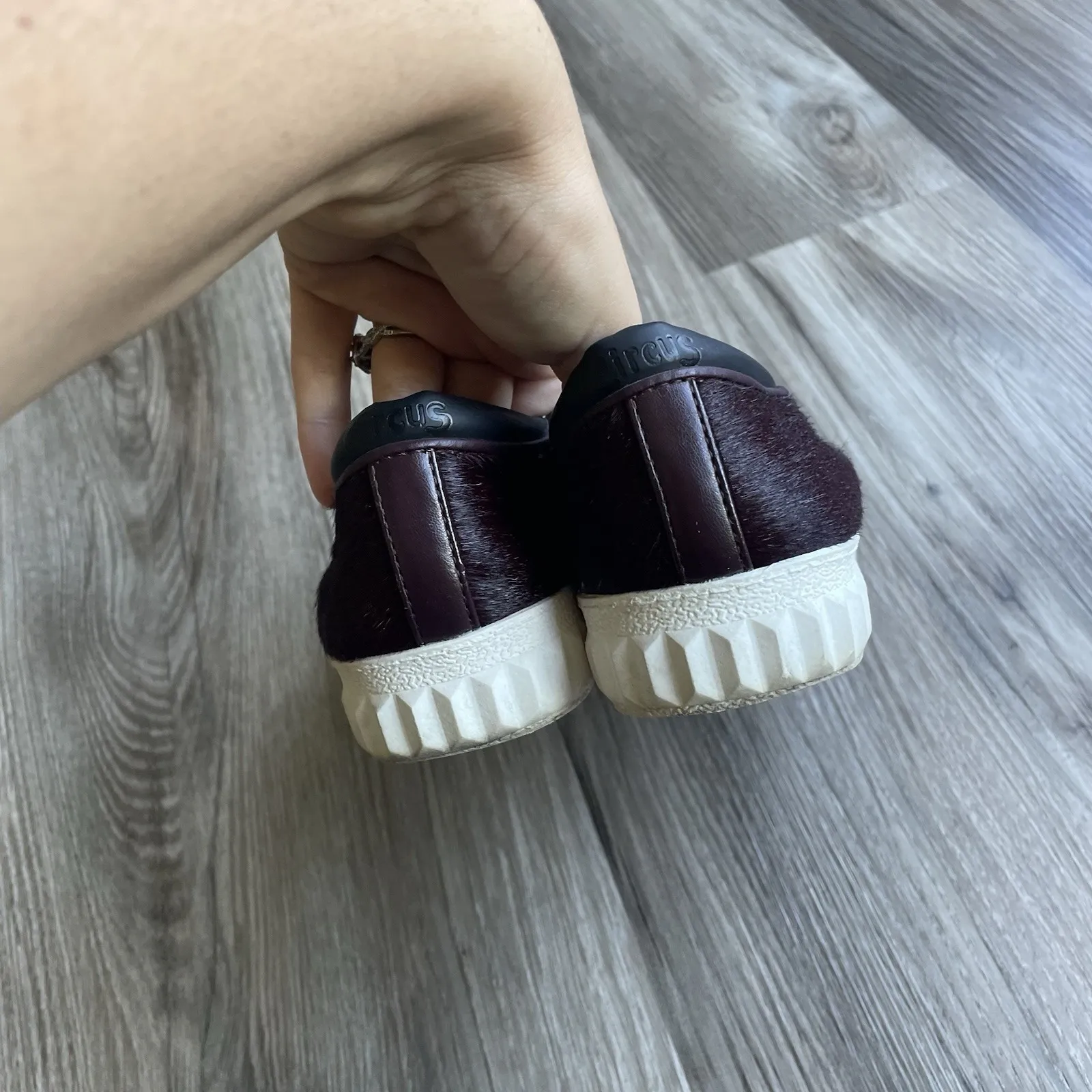 Circus by Sam Edelman Wine‎ Color Cowhide Slip-on Shoes Sneaker - Size 10 M - Image 6