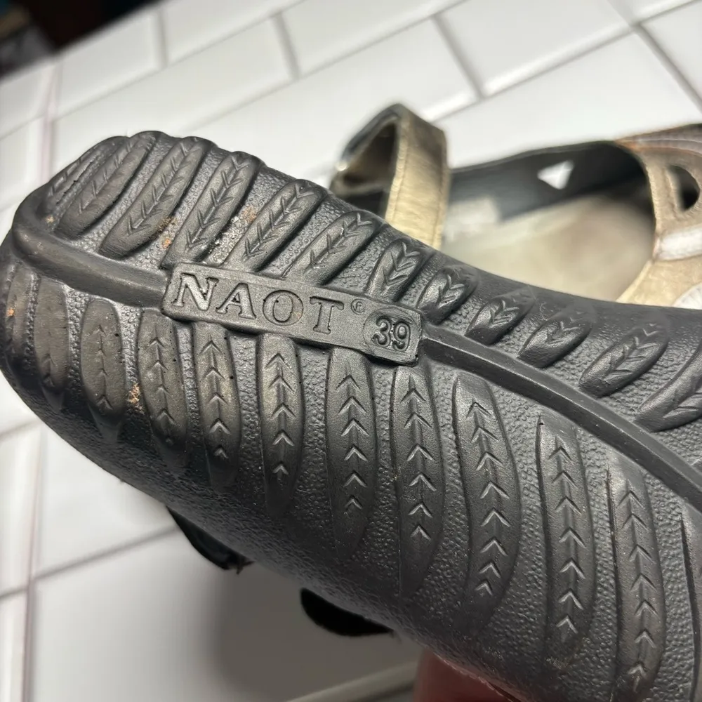 Naot Rongo Mary Jane Koru Brass Lthr/Pewter Lthr metallic‎ women’s size 8 or 39 Gold - Image 14