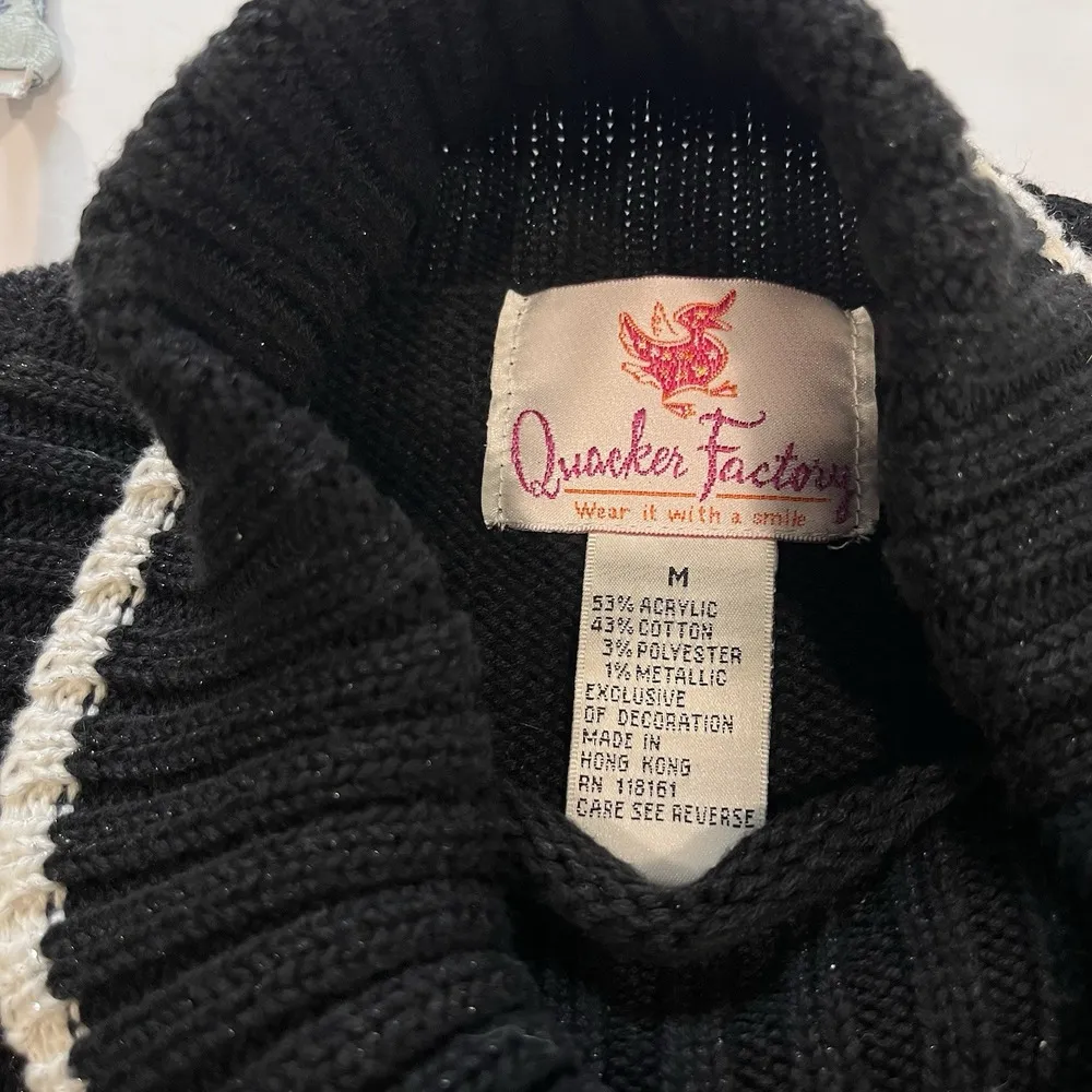 Quacker Factory Black Snowflakes Glitter Sequin Turtleneck Tunic Sweater‎ MEDIUM - Image 11