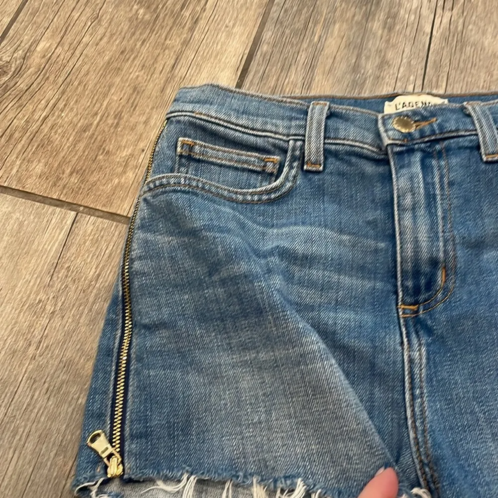 L'AGENCE Blue Jean Shorts High-Waisted Frayed Hem - Image 3