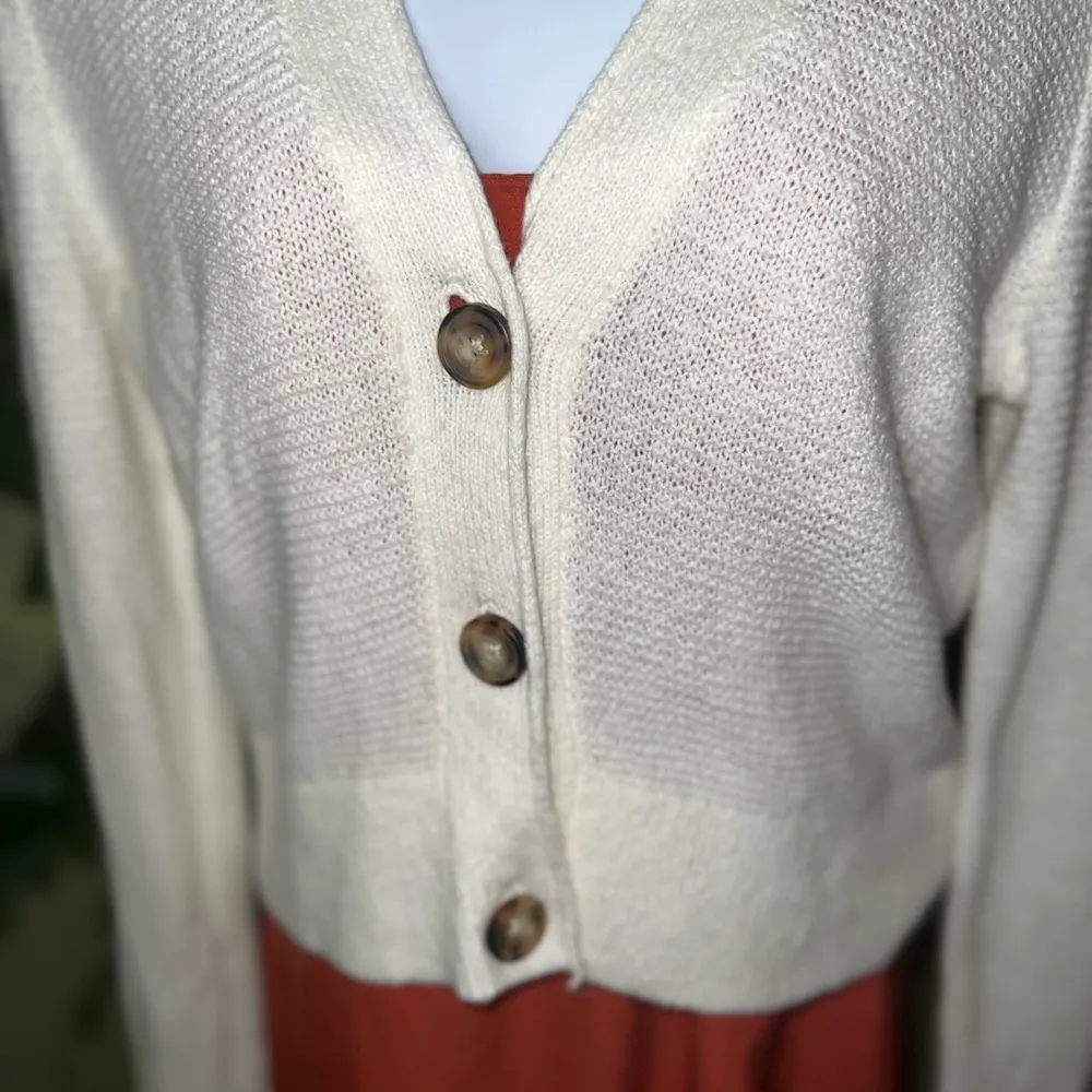 ABERCROMBIE & FITCH Cardigan with Three Front Buttons Ling Sleeve Size Small - Image 2