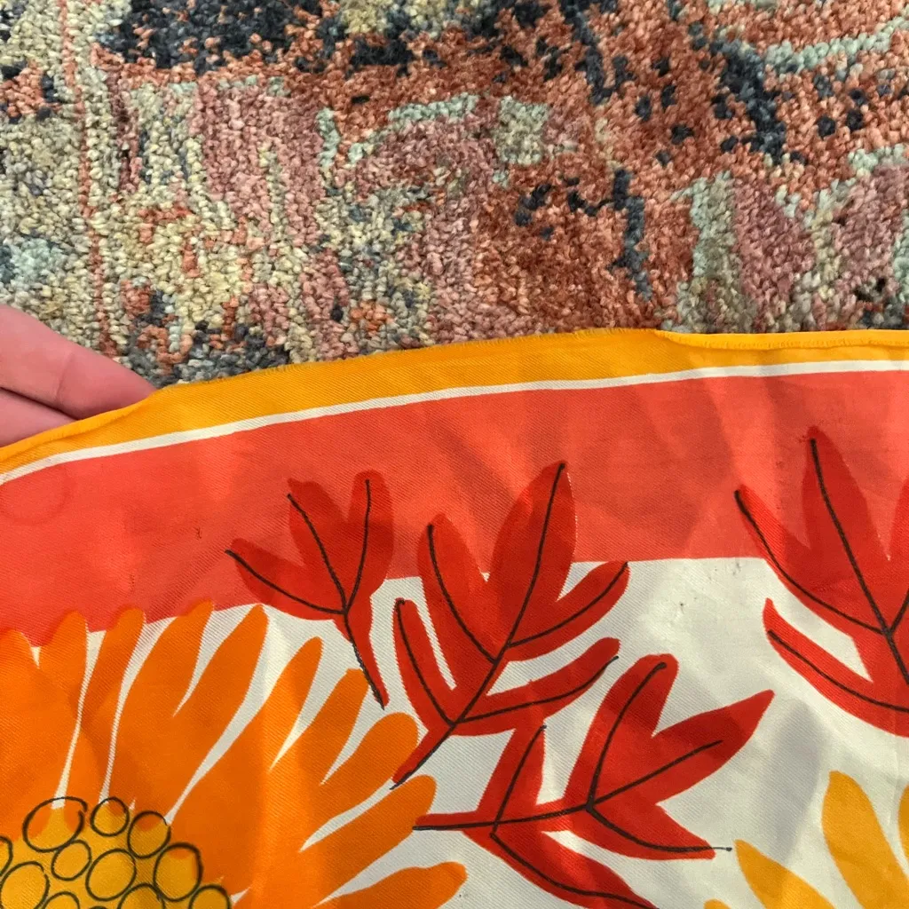 Vintage Vera Silk Blend Scarf Red - Image 8