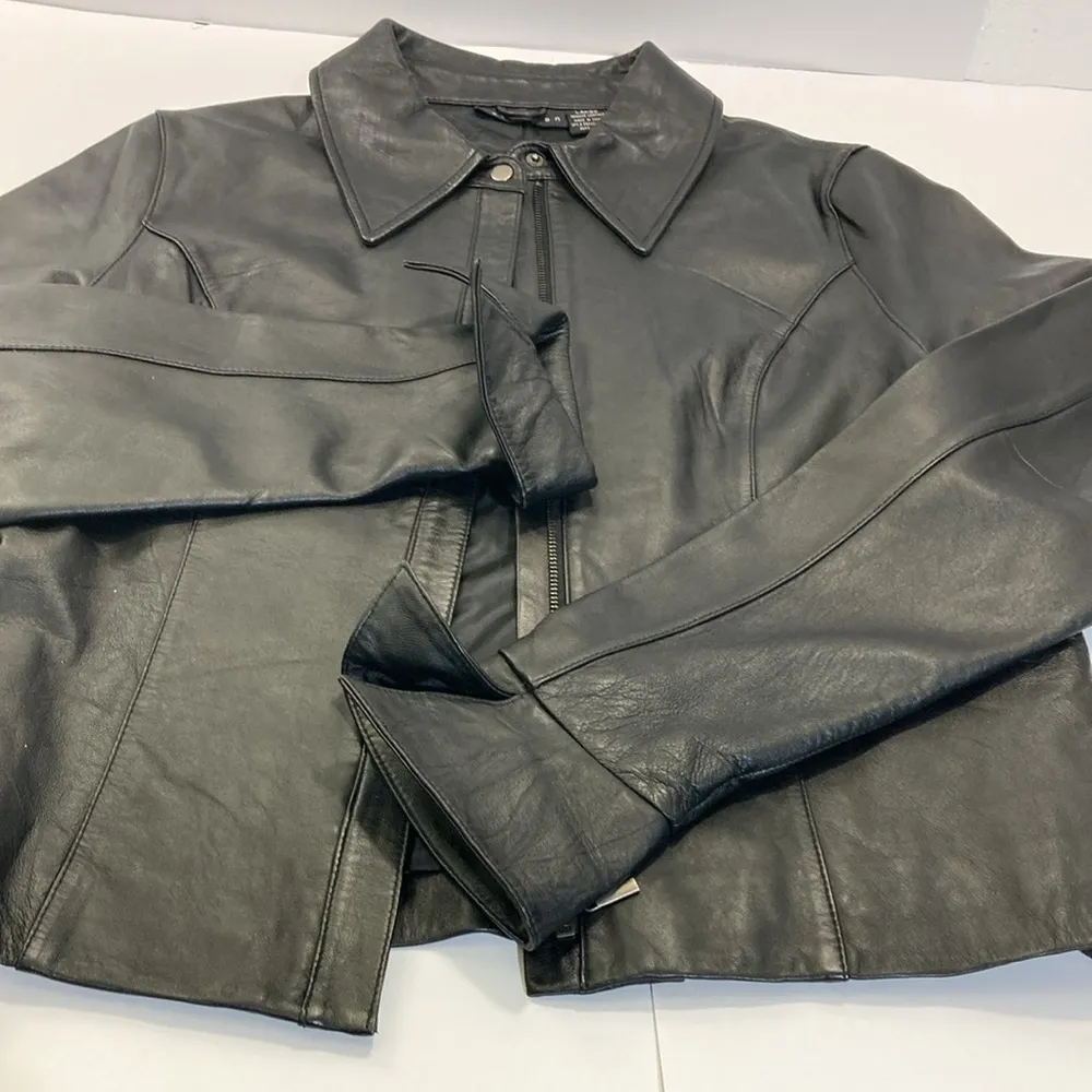 Attention Women’s leather jacket  L - Image 15