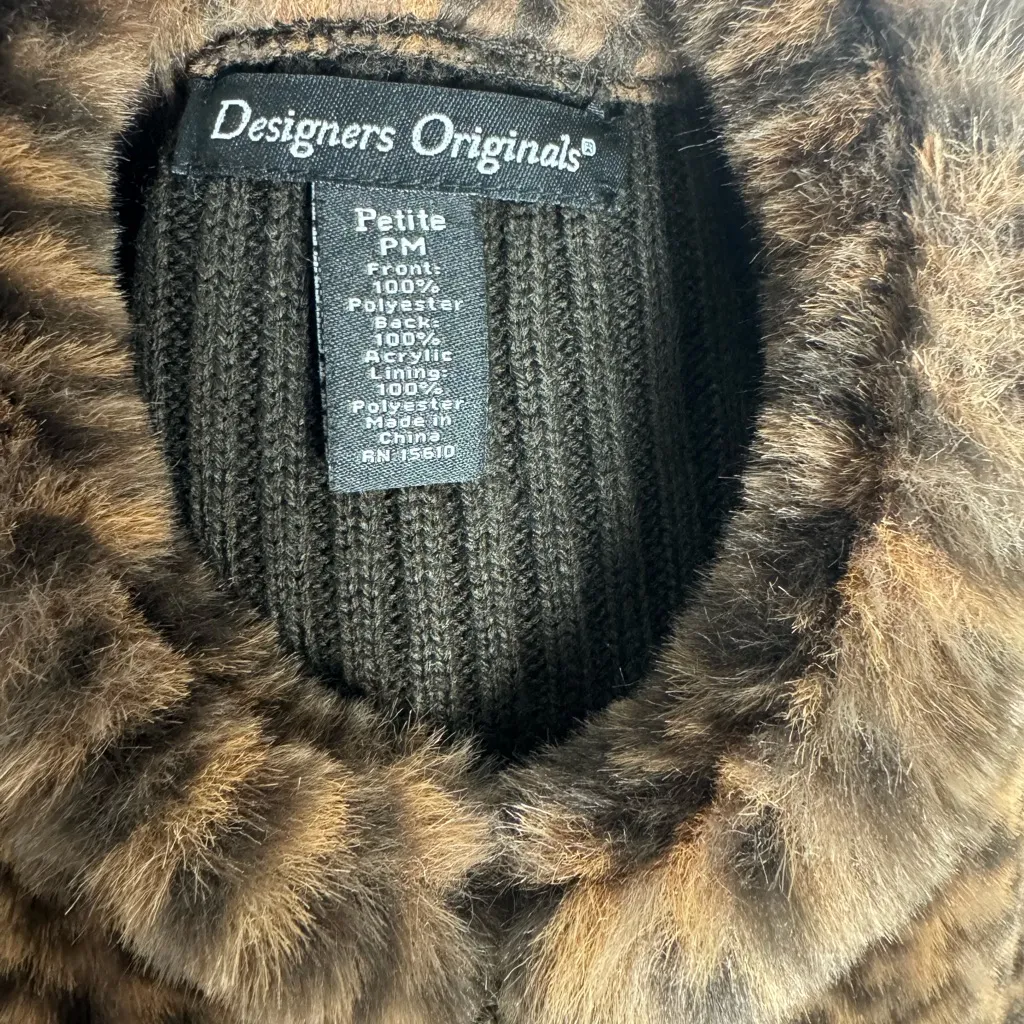90s Y2K VTG Designers Originals leopard faux fur vest Zip up Knit on Back MP Brown Size undefined - Image 6