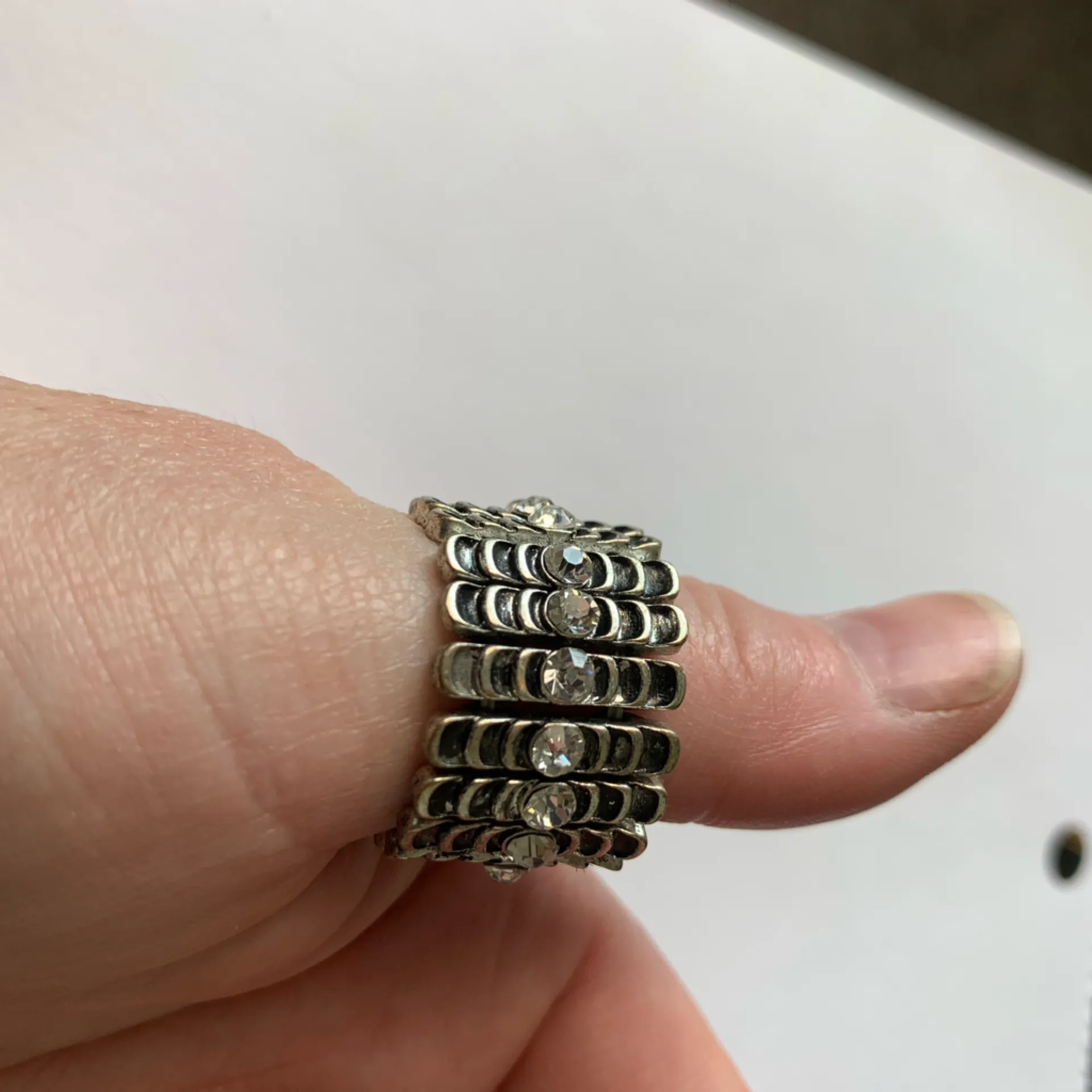 Vintage Silver Tone Stretch Cocktail Ring Wide Band Rhinestone Statement Jewelry - Image 2