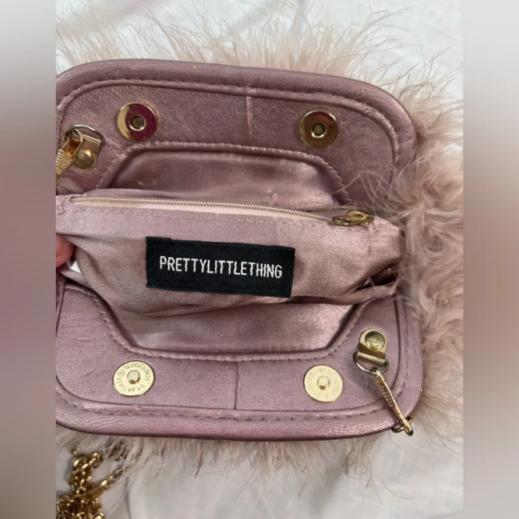 PrettyLittleThing Small Fluffy Marabou Feather Mauve Pink Gold Chain Bag - Image 5