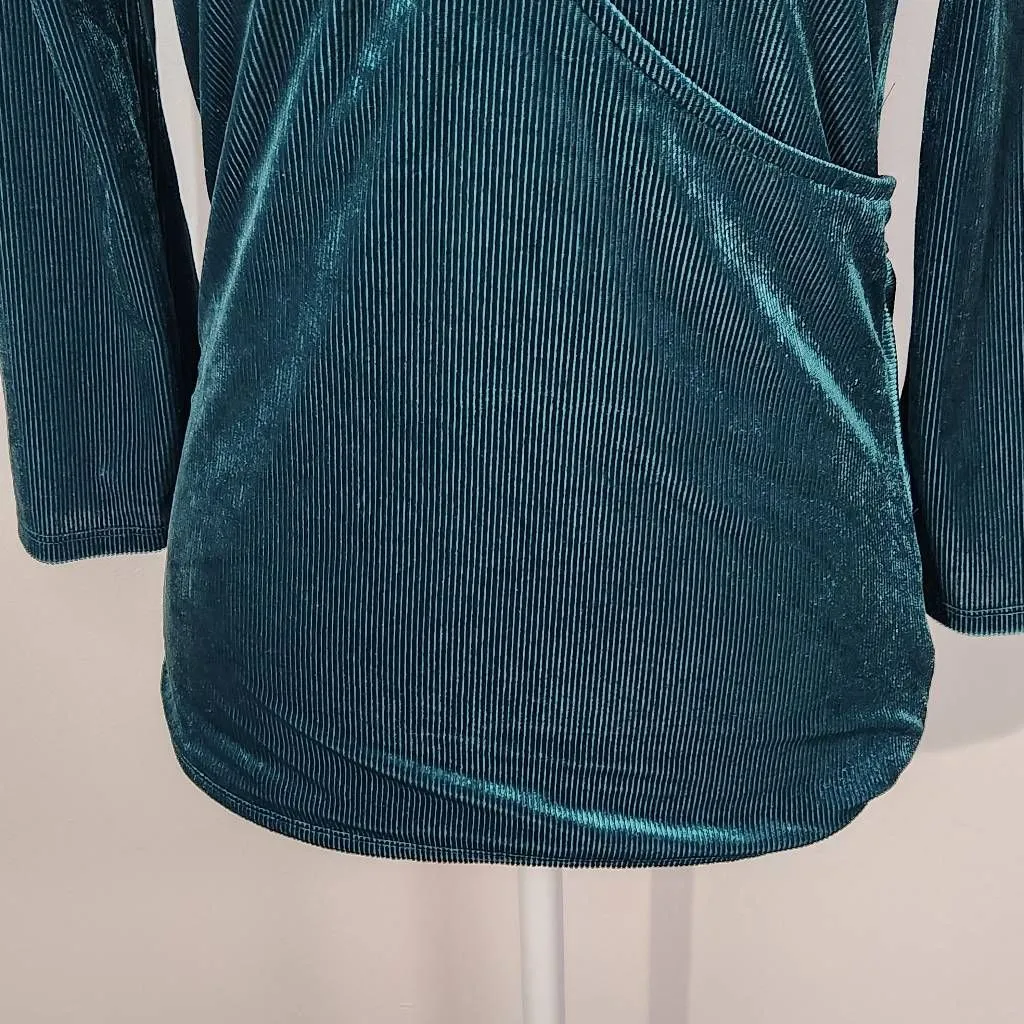 Express Green Velvet Ribbed Wrap Top NWT Size XS Dressy Green Velvet Top - Image 3