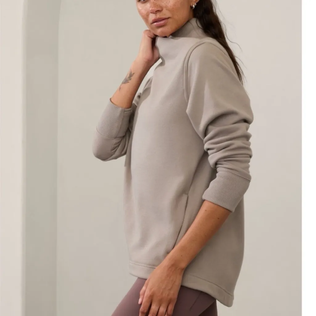 Athleta Pyrite Taupe Cozy Karma Twist Neck  Sweatshirt Size XXS Fleece Lined - Image 3