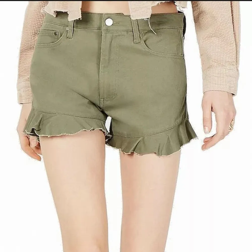 T.D.C. Ruffle Hem denim shorts Size 2 - Image 2