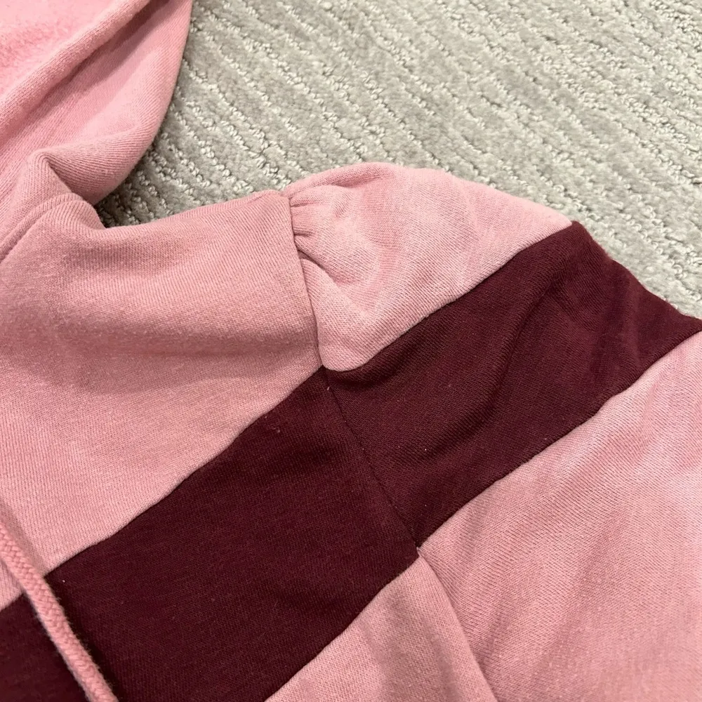 Pink cropped zip up Hoodie - Image 3