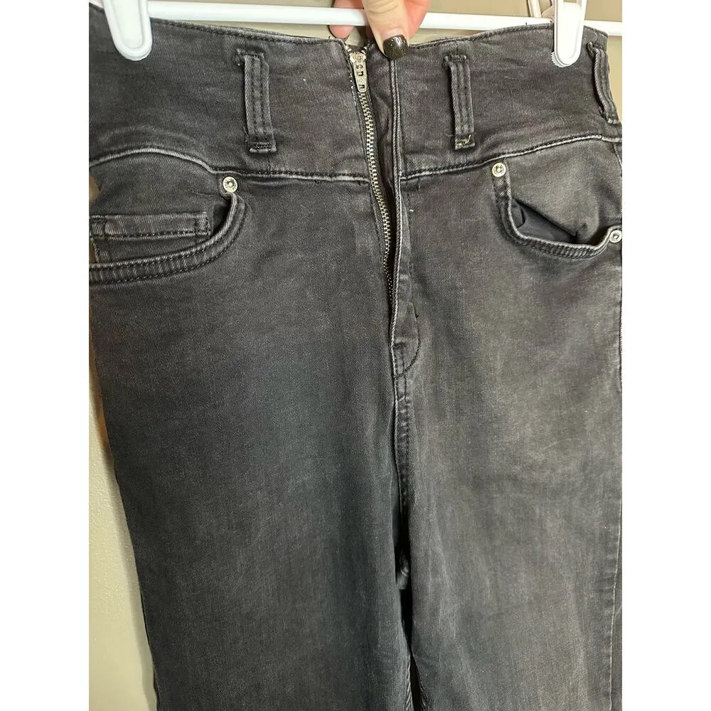 We The Free Black Dark Wash Zip Up High Waisted Hi Rise Skinny Jeans Size 28 - Image 3