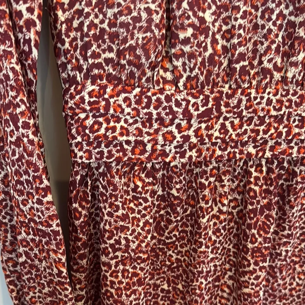 H&M Brown and Orange V-Neck Bishop Sleeve Dress - Image 8