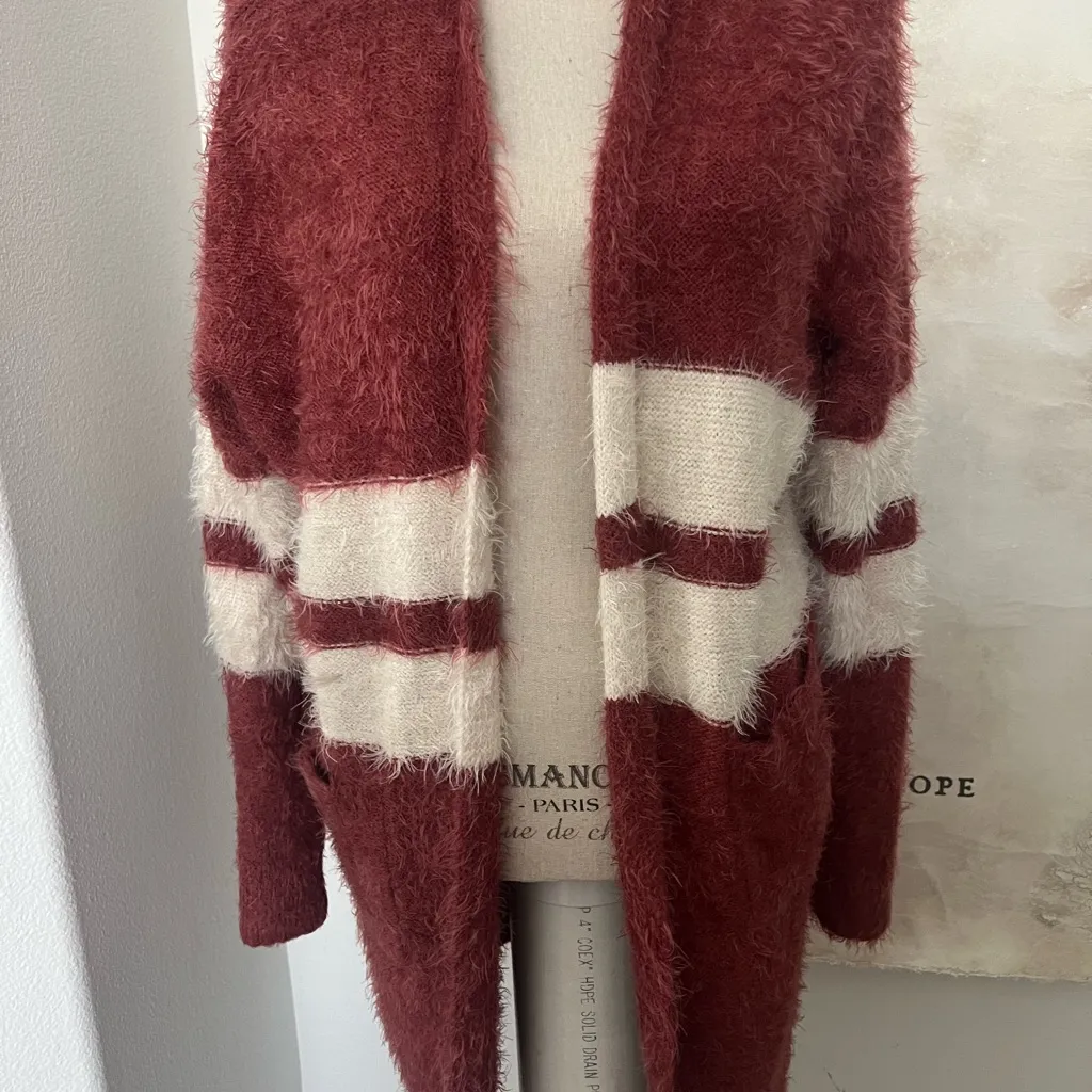 Easel Women's Rust and Cream Striped Sweater Cardigan - Image 2