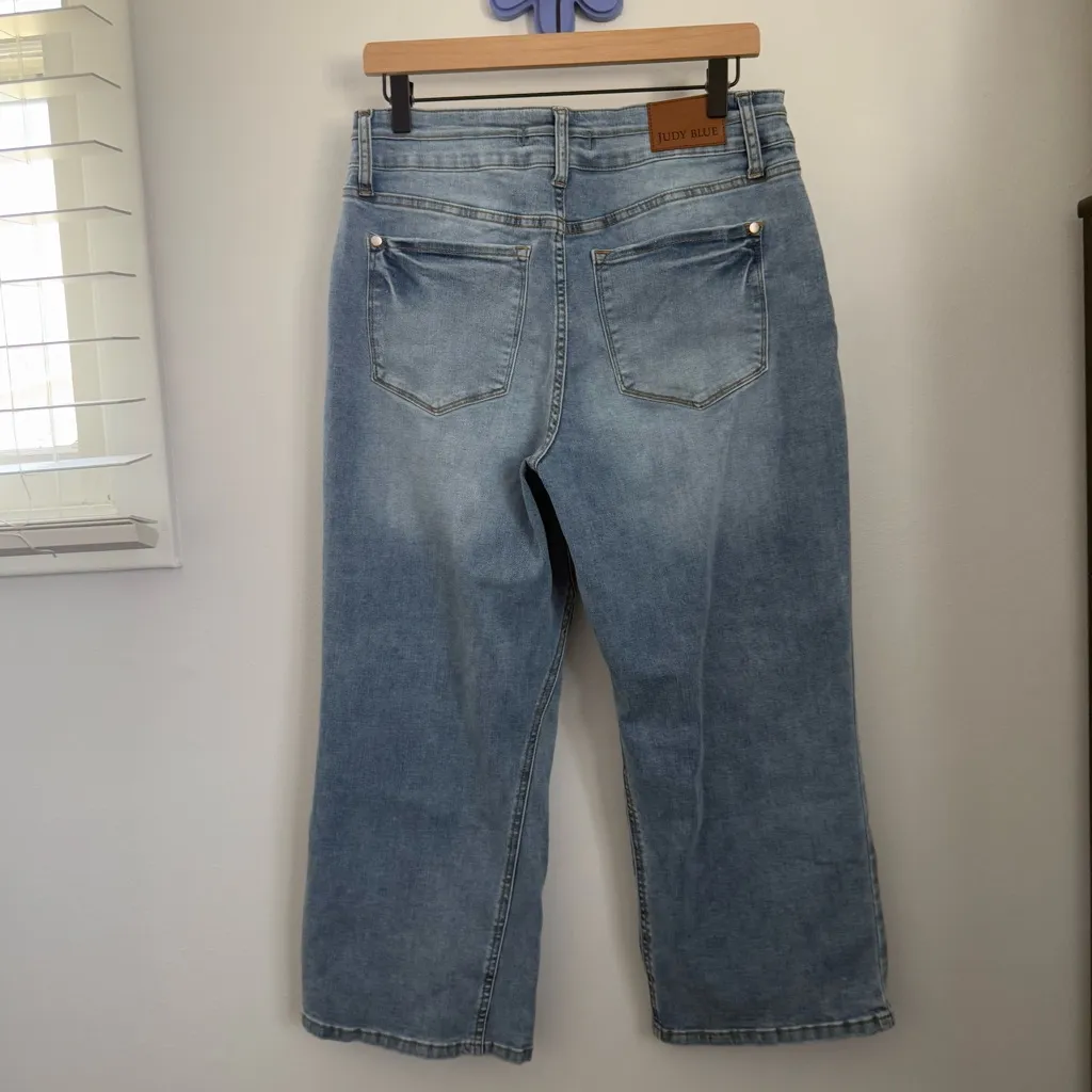 Judy Blue 11/30 Wide Crop Jeans High Waist Stone Light Wash Capsule - Image 2