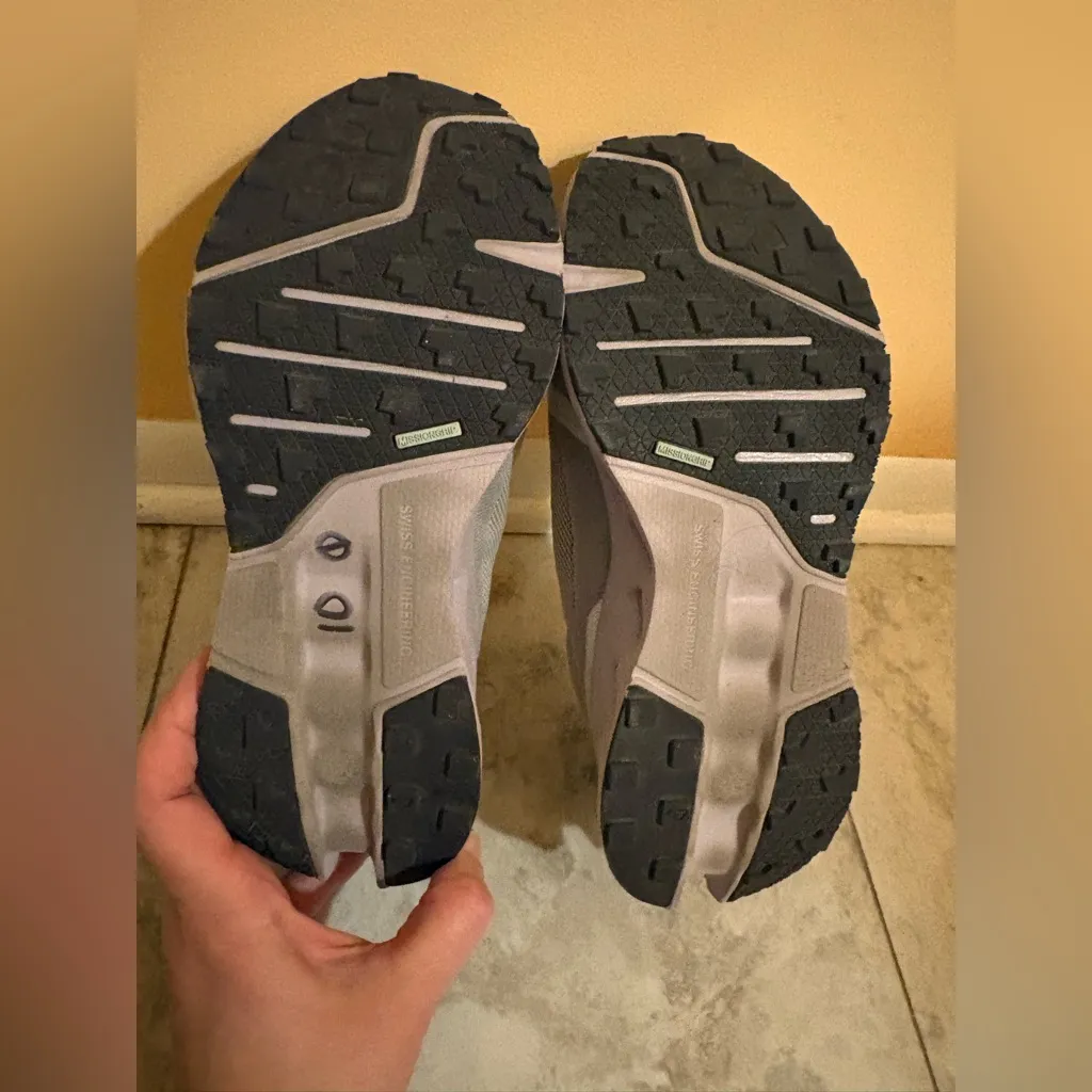 Oncloud On Running Cloudsurfer Trail Running Shoes in Lilac - Image 10