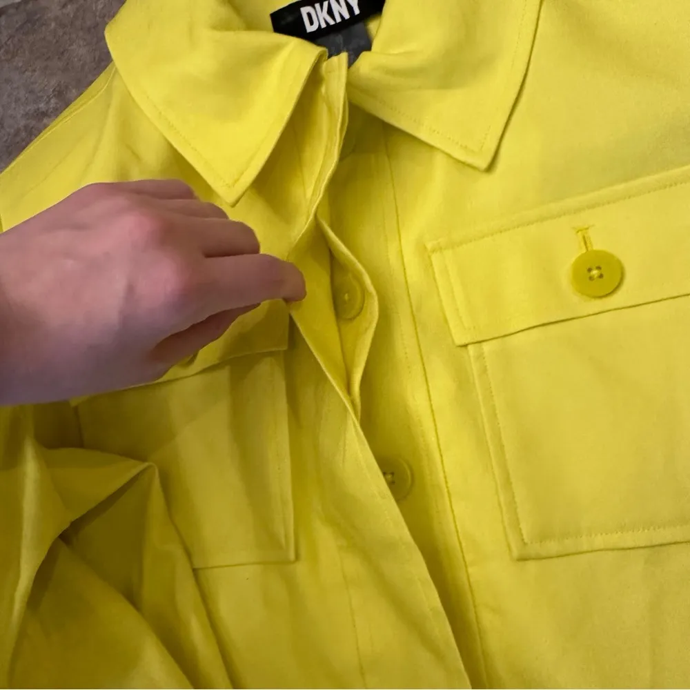 DKNY Textured Patch Pocket Crop Jacket Women's Yellow Size 14 Designer Button Up - Image 5