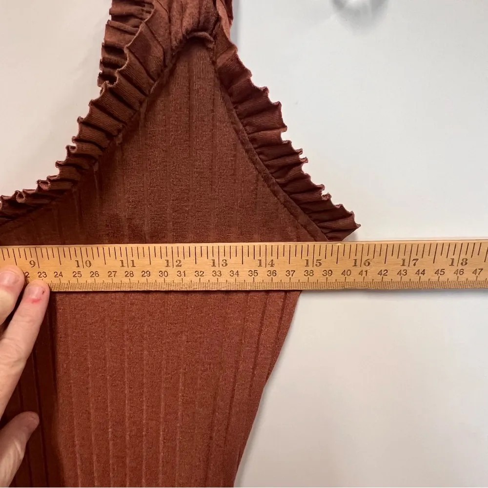 Haute Monde tan ribbed ruffle tank maxi dress with sweetheart neck size medium - Image 9