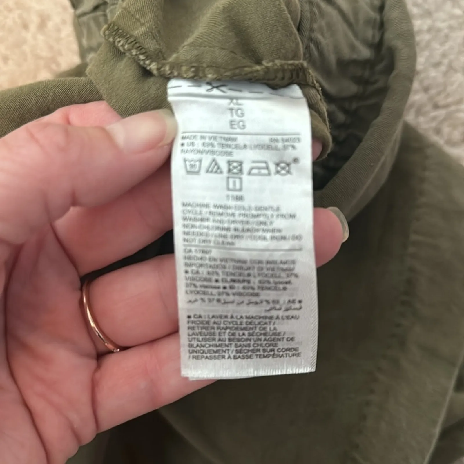 Old Navy Olive Green Soft Pull On Elastic Waist Shorts Womens XL - Image 5