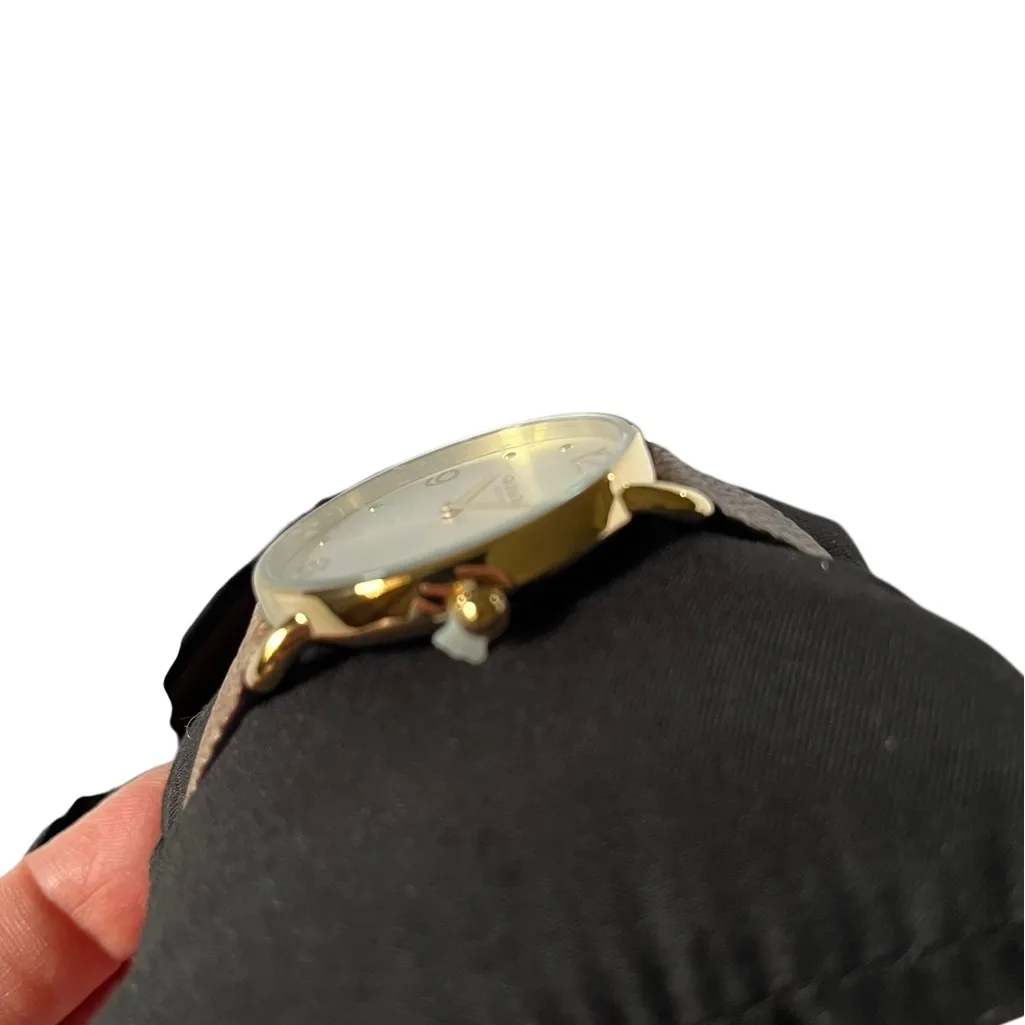 Coach Elliot women’s watch with canvas-leather wristband and gold tone case - Image 4