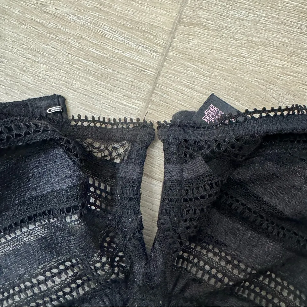 Victoria’s Secret Unlined Sheer Black Lace Bows Bralette Bra - Image 5