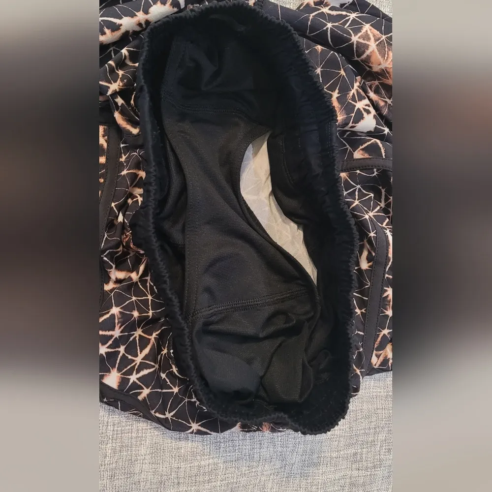 Lululemon Speed up shorts - Image 3