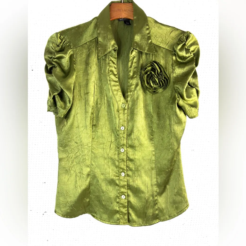Iz Byer L Victorian Style Satin Blouse in Olive Sheen with Flower - Image 5