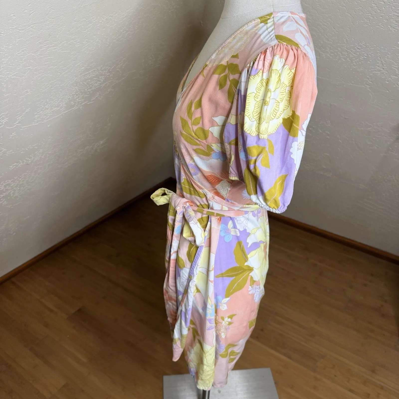 Billabong Floral Wrap Dress Cottagecore Coquette Boho V Neck Tie Waist Small - Image 10