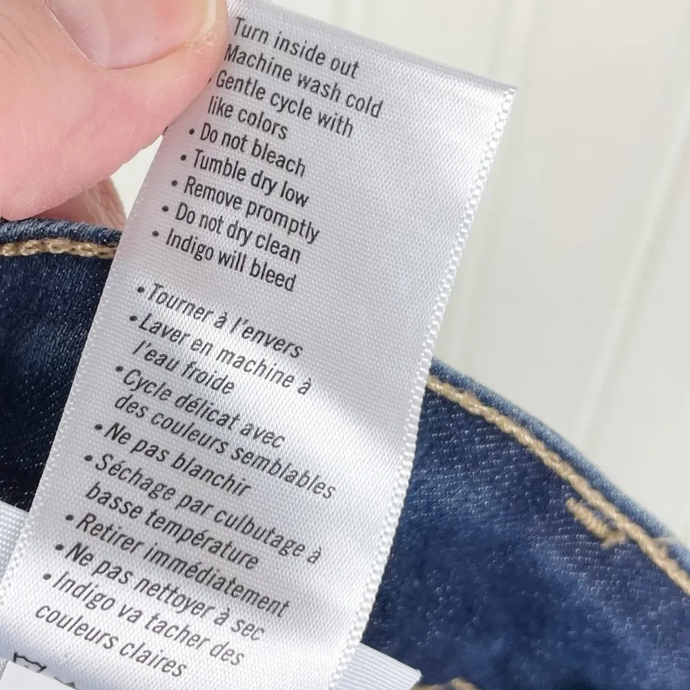 Paige Denim Verdugo Crop Dark Wash Zach Distressed Jeans Women's Size 31 - Image 7