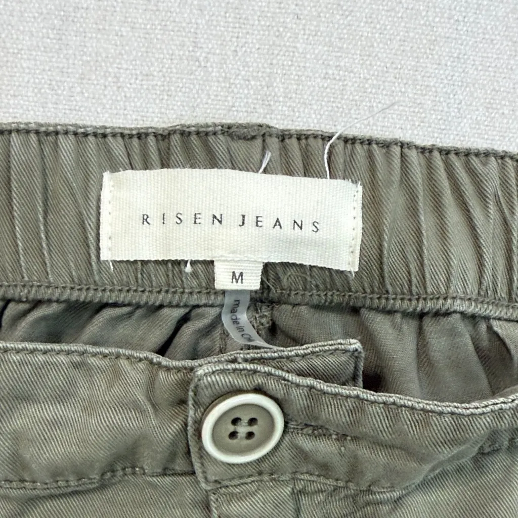 Stylish Women's Cargo Jeans in Green Size M - Image 3