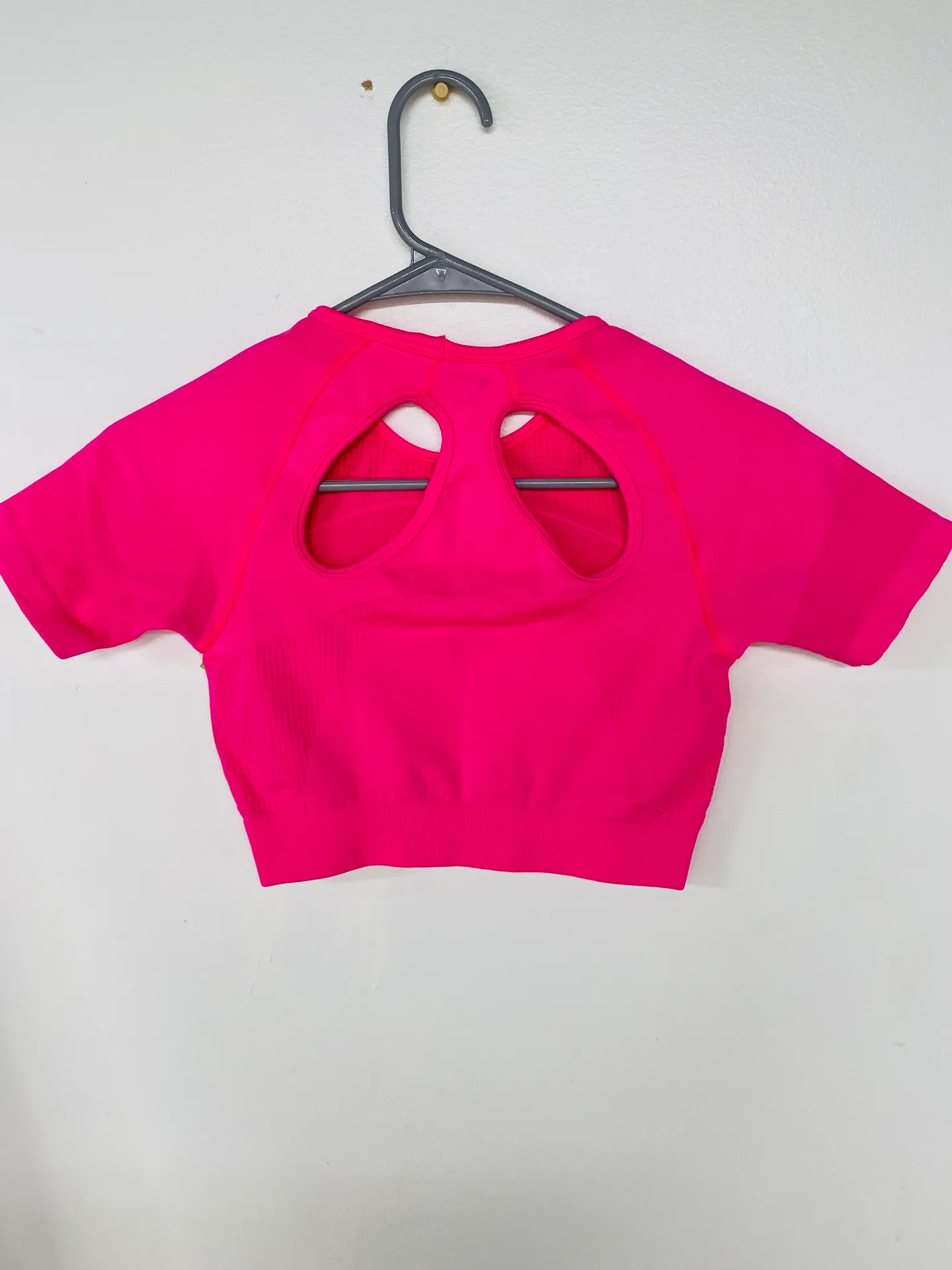 Gymshark Pink T-shirt - Image 4