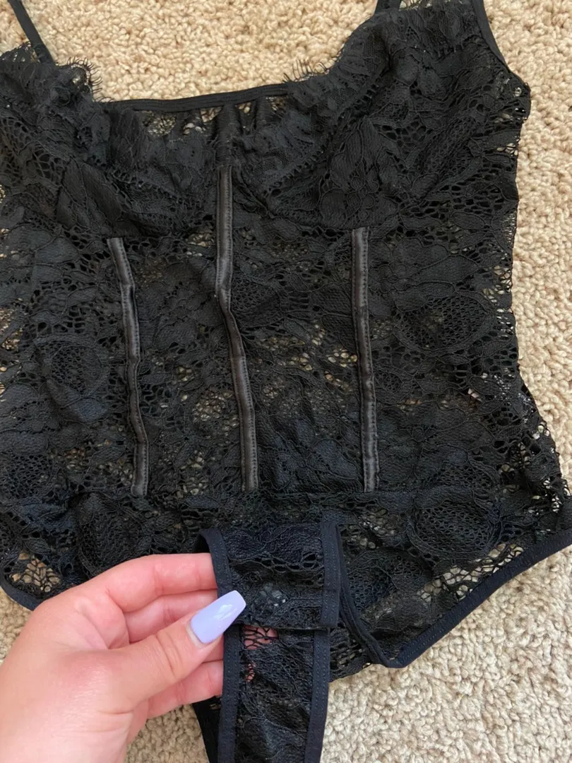 Black Lace Bodysuit - Image 4