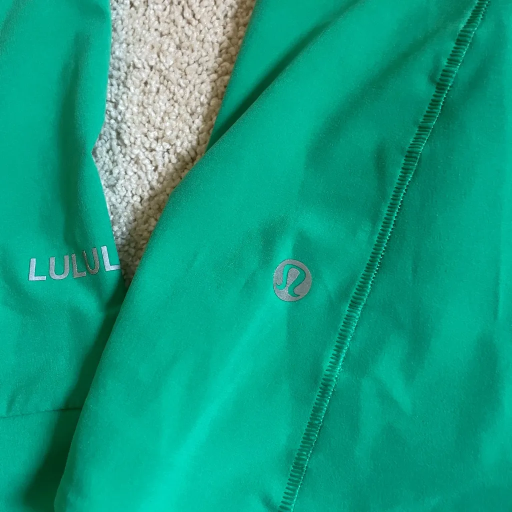 Lululemon Mist Over Windbreaker - Image 8