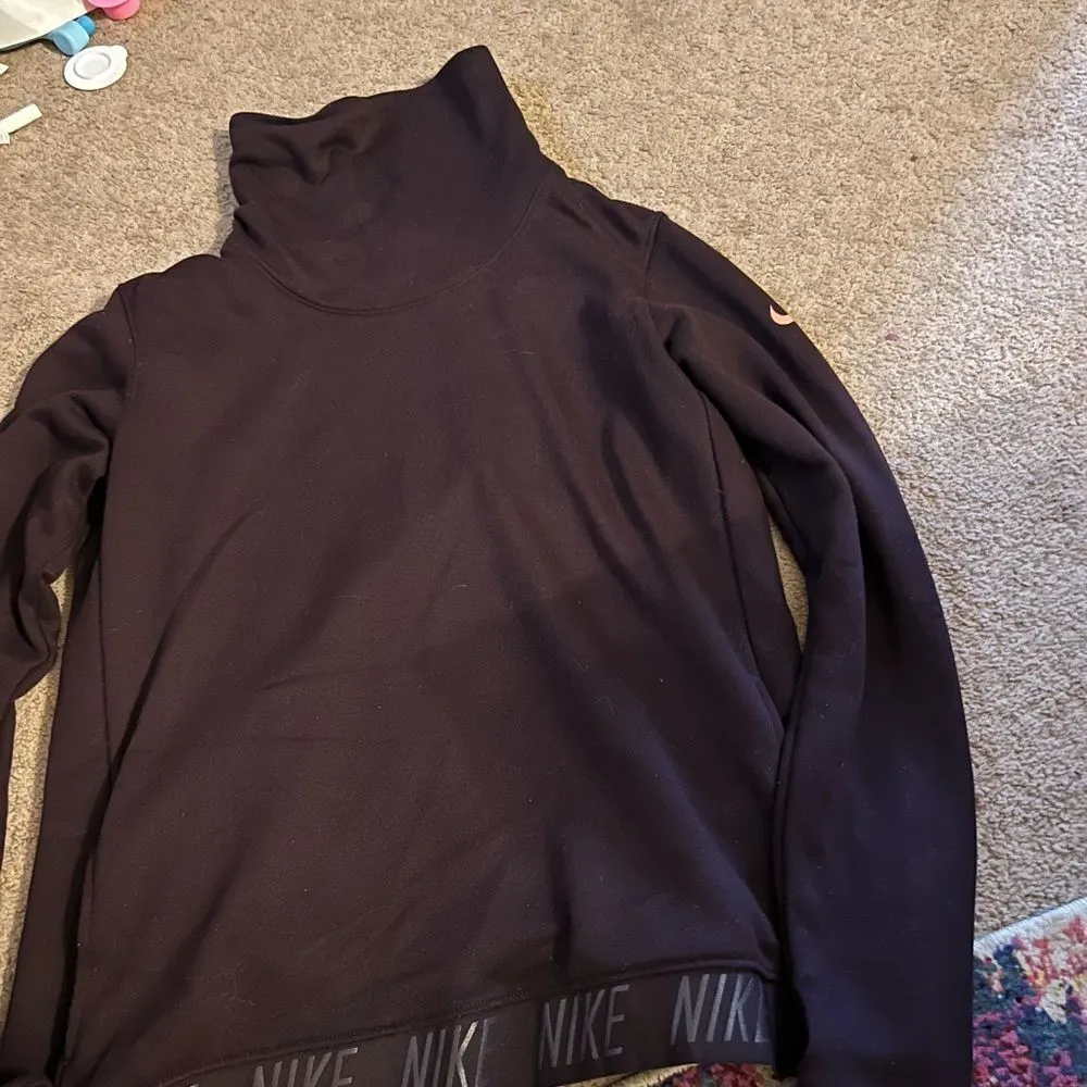 Nike  medium sweatshirt - Image 3