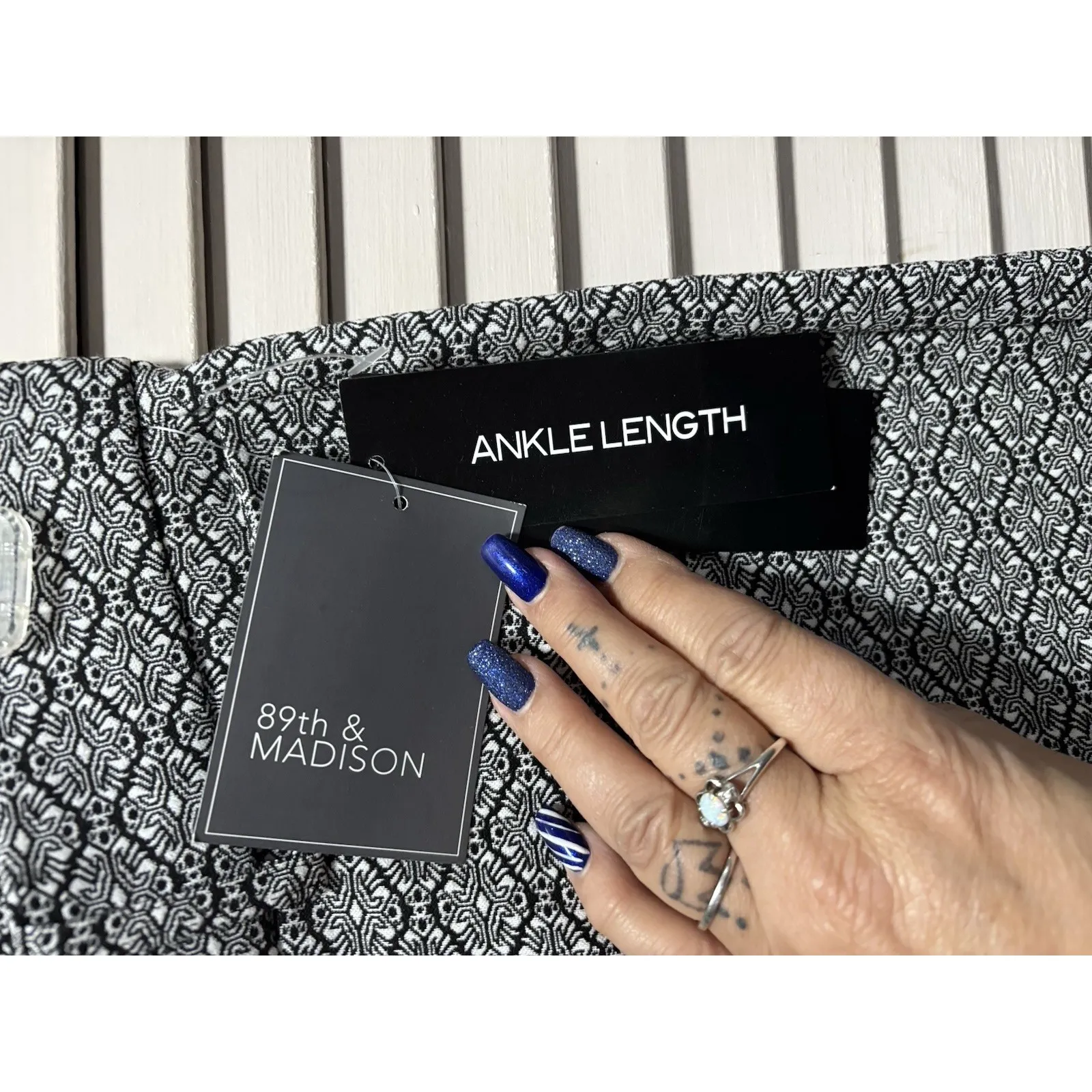 89th & Madison Ankle Skinny Dress Pants Bro Cade Elastic Band Size S Mid Rise Black - Image 5