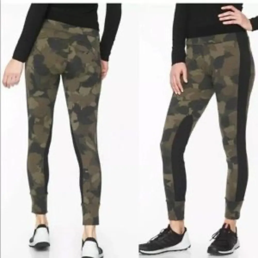 Athleta Essex Camo Hybrid Green/Black Tights - Image 10