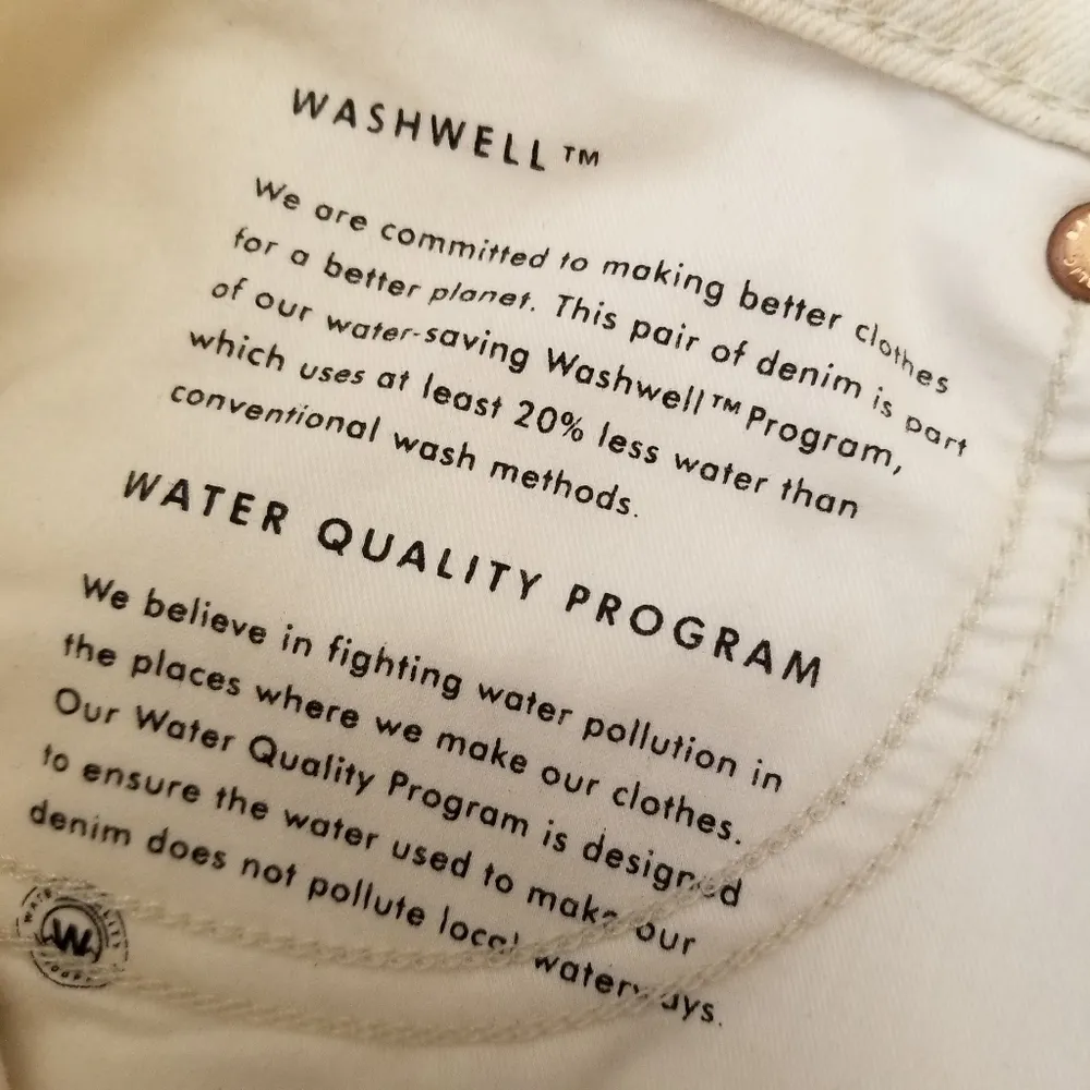 {32} NWT Banana Republic High Rise Straight Raw Hem Ankle - Image 13