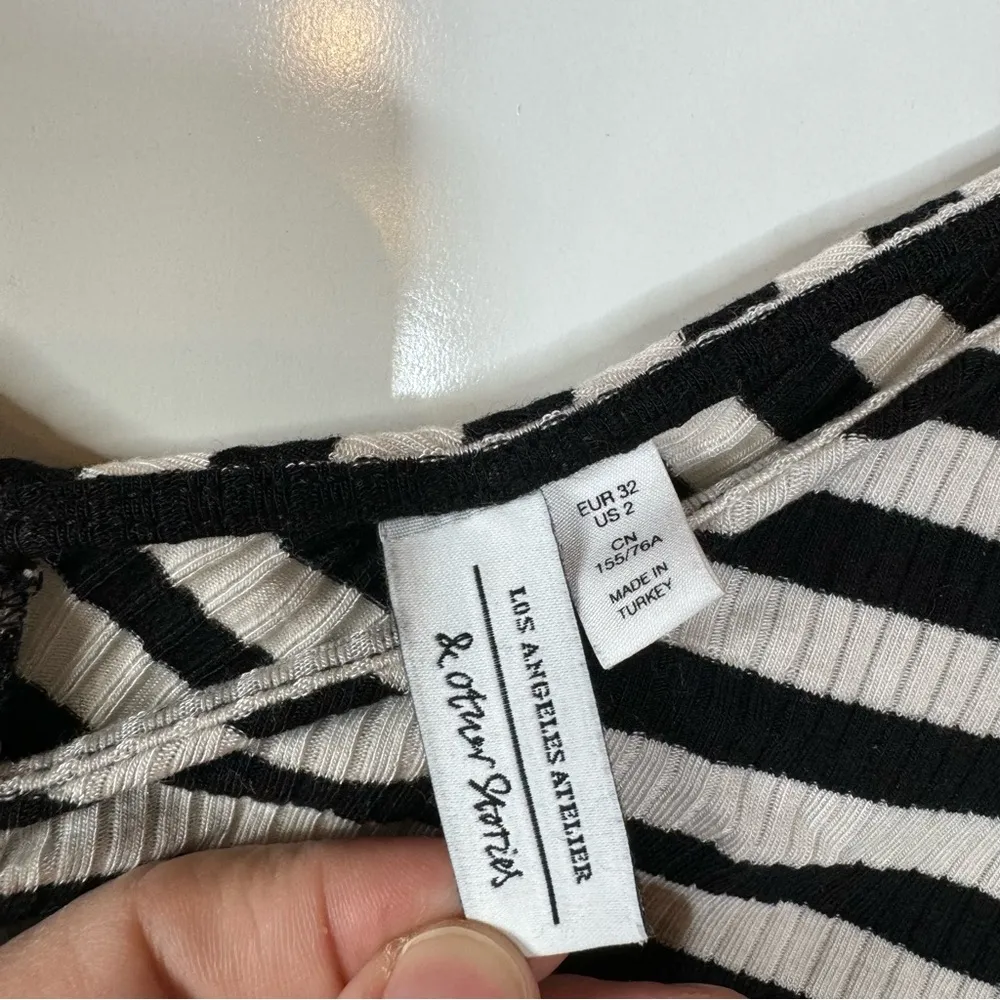 & other stories Striped V Neck Long Sleeve Cropped Shirt Size 2 - Image 3