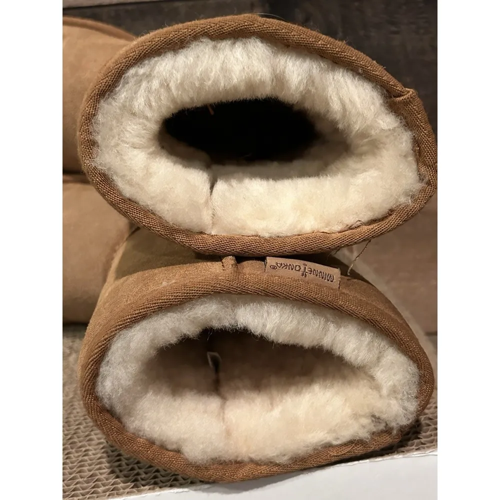 Minnetonka Boots Womens 6 M Olympia Short Winter Snow Boot Brown Suede Flats EUC - Image 6