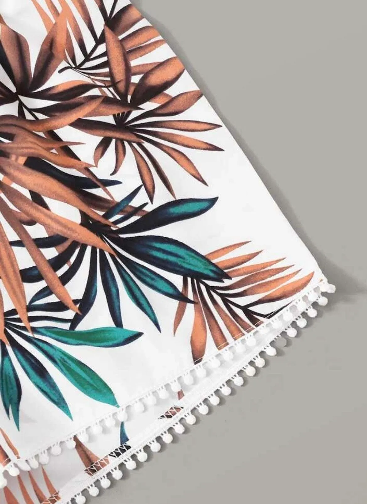 SheIn Tropical Crop/Short Set  - Image 4