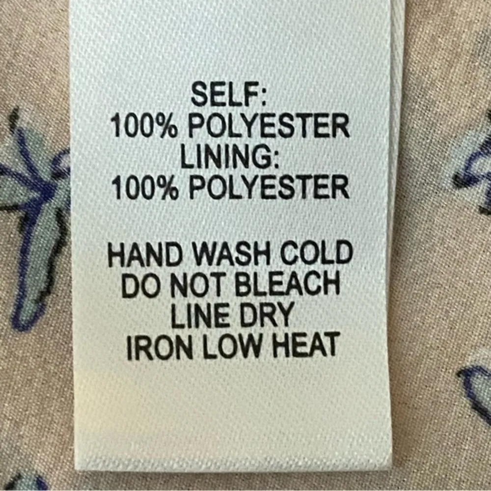 LULU’S “Le Quarlier Nude Floral Print Ruffled Midi Dress” in size Medium. EUC - Image 11