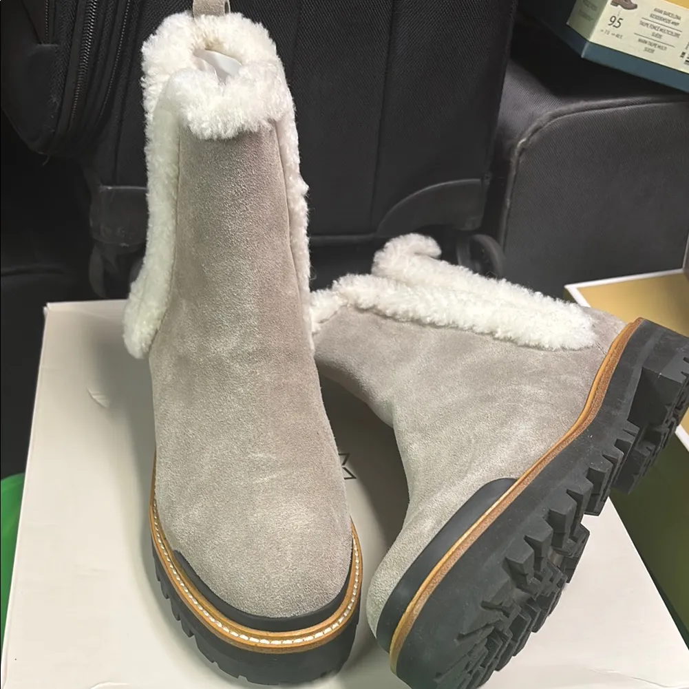 Marc Fisher MWT Shoes Iggie Medium Natural Suede Fur Trim Lined Ankle bo… - Image 2