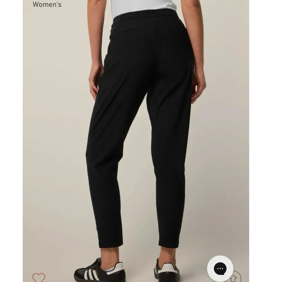 Greyson Women’s Phoenix Pleated Trouser
Nylon Pants Size Medium Shepard Black - Image 2