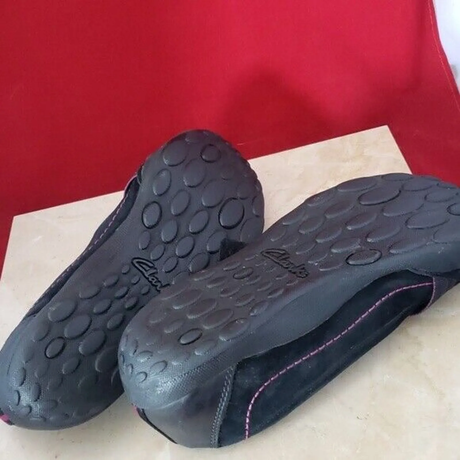 Clarks  Black Suede Pumps - Comfort Shoes - Size 7 M - Image 7