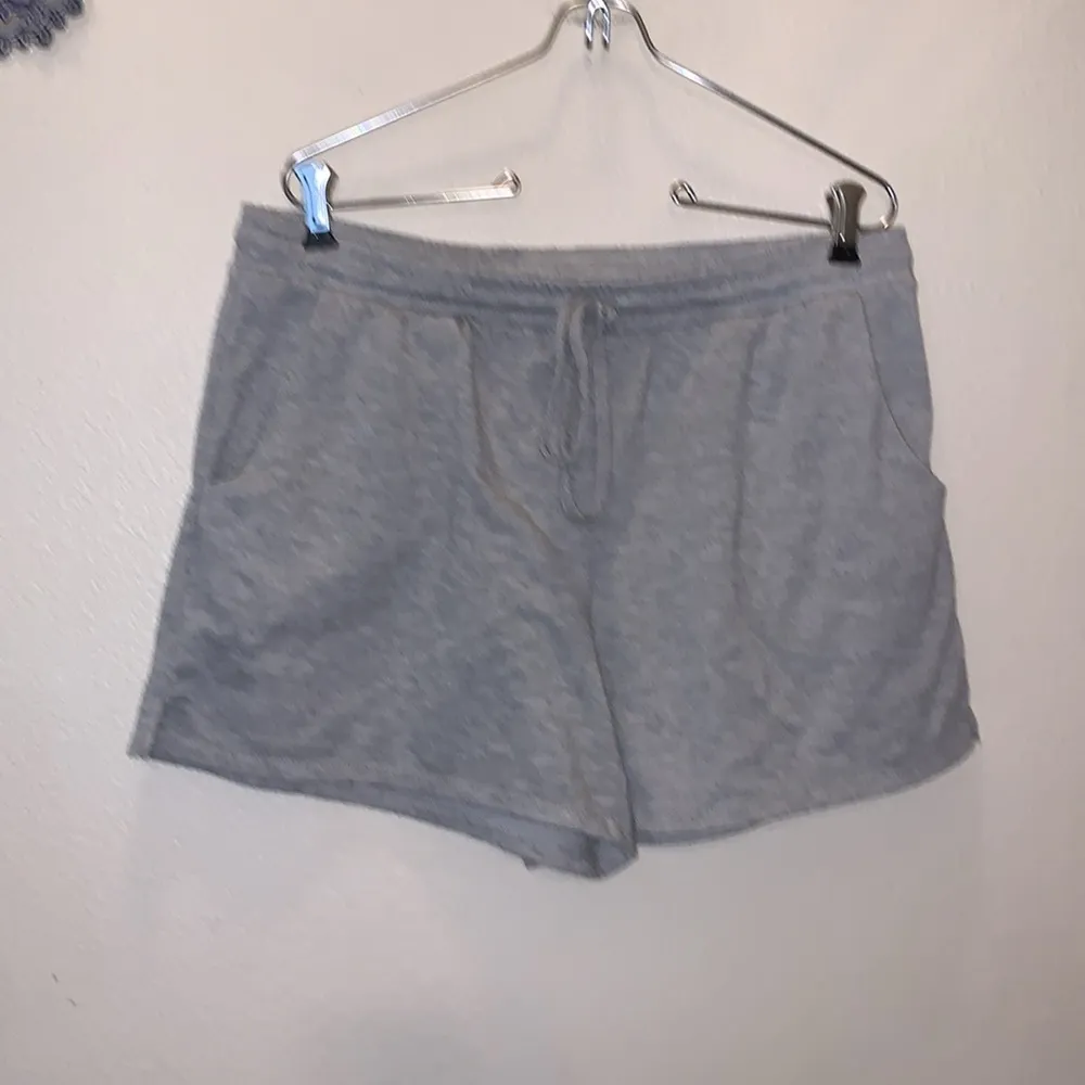 Lucky Brand Grey Short Sleeve Top Shorts Pajama Set - Image 5