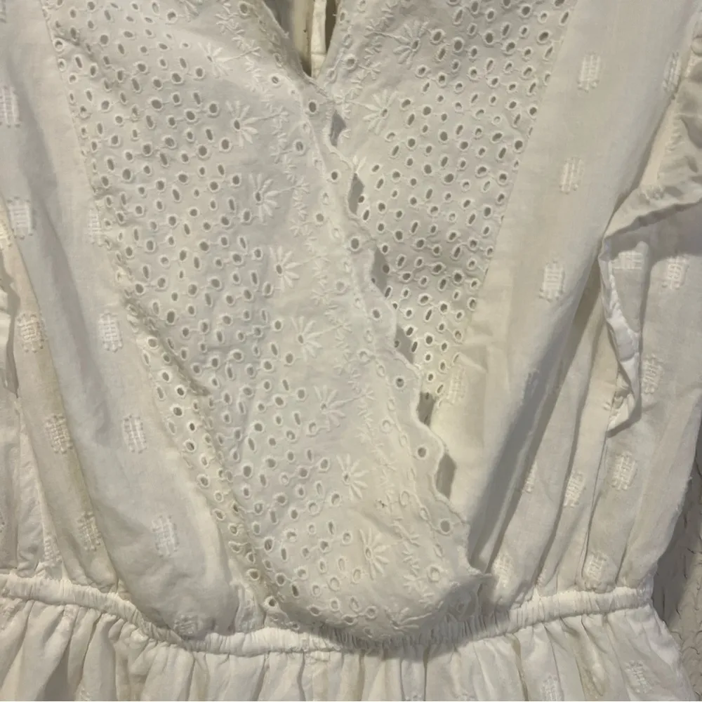 American Eagle Outfitters White Eyelet Cotton Romper size small - Image 7