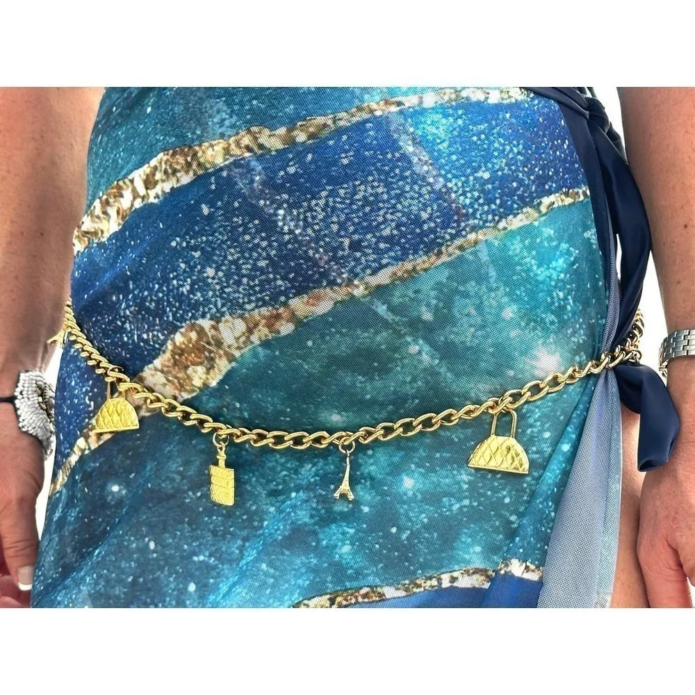 VTG Long Curb Link Paris Themed Charm Necklace Gold Tone w/ Jumbo Lobster Claw - Image 2