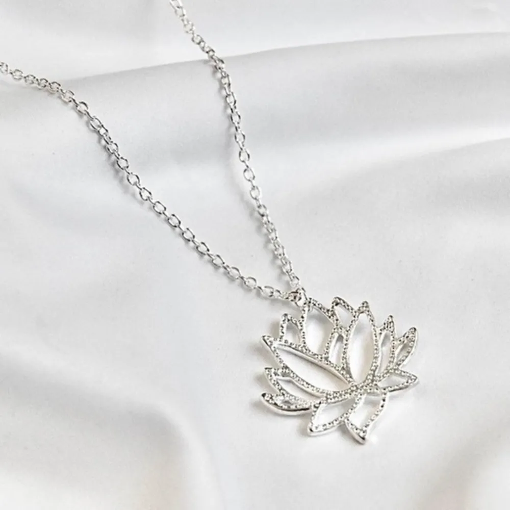 Lotus Flower Necklace Silver - Image 2