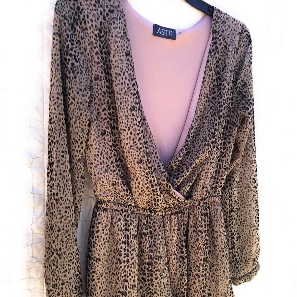 ASTR Shorts Romper‎ - Image 4